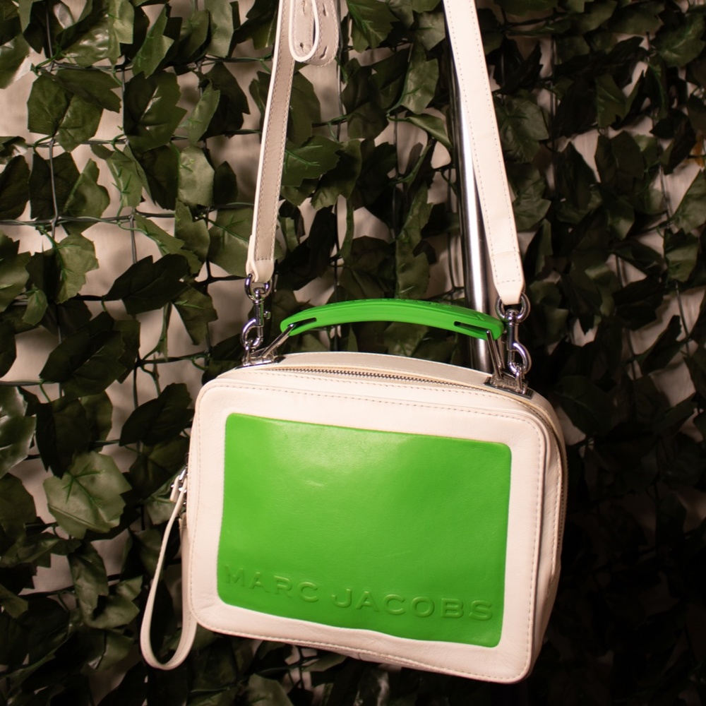 Marc Jacobs Lunch Box Bag (mint condition)